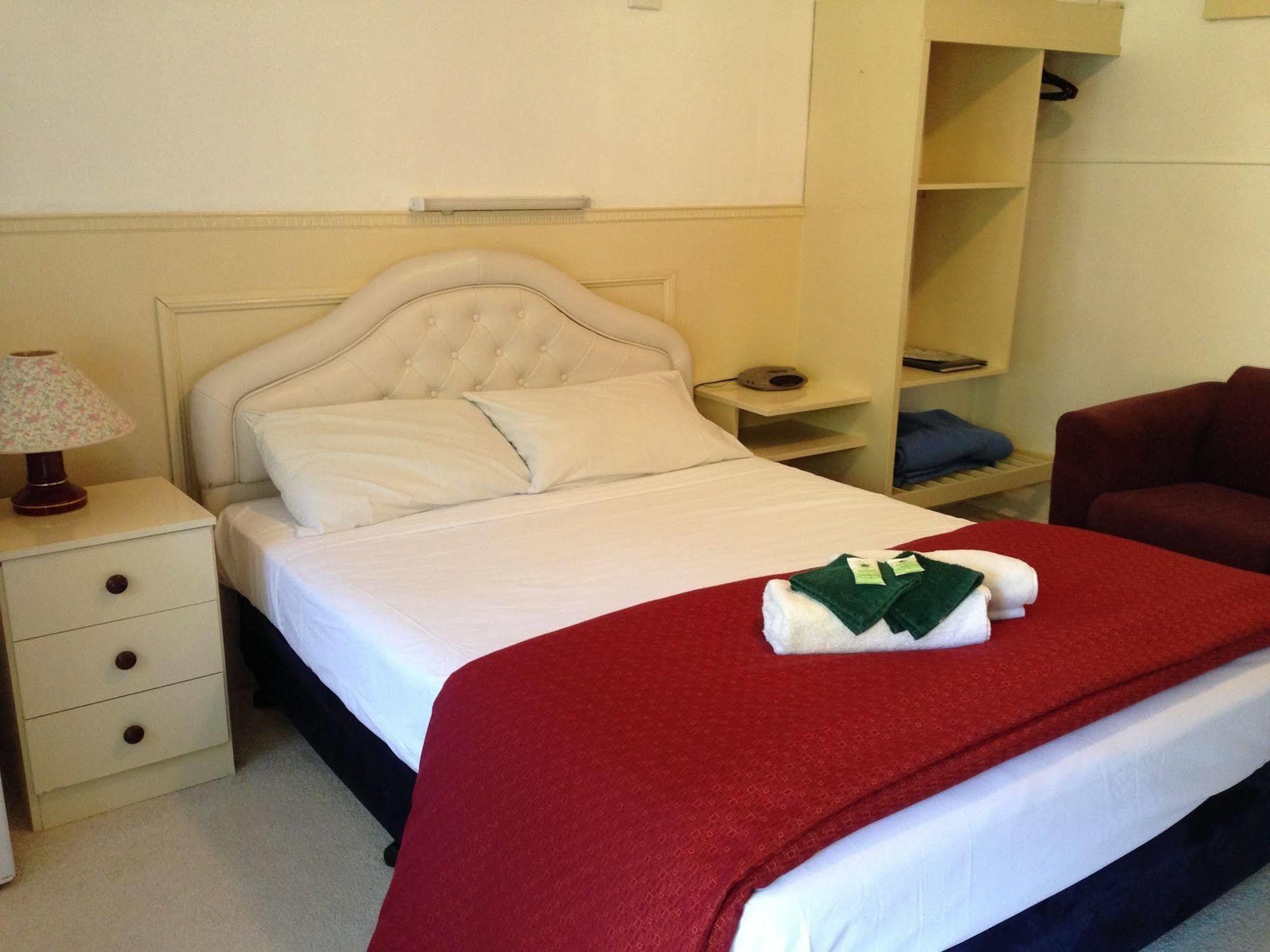 פורט מקווארי Major Innes Motel מראה חיצוני תמונה