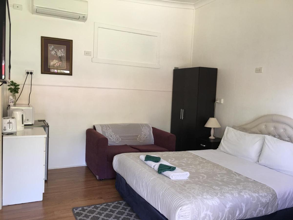 פורט מקווארי Major Innes Motel מראה חיצוני תמונה